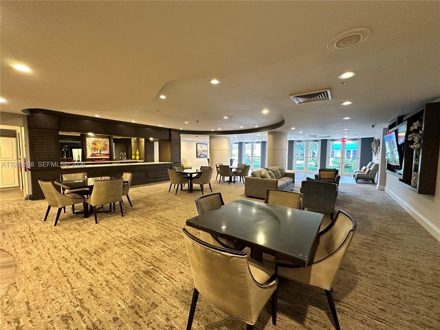 6051 N Ocean Dr 704, Hollywood, FL 33019