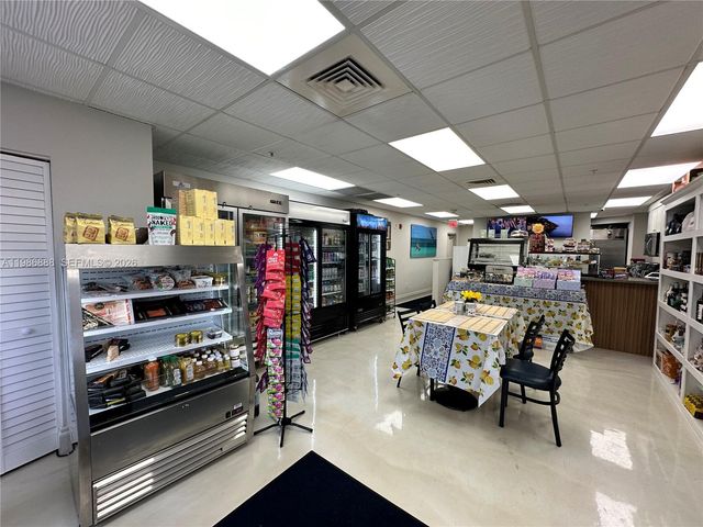 6051 N Ocean Dr 704, Hollywood, FL 33019