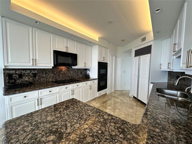 6051 N Ocean Dr 704, Hollywood, FL 33019