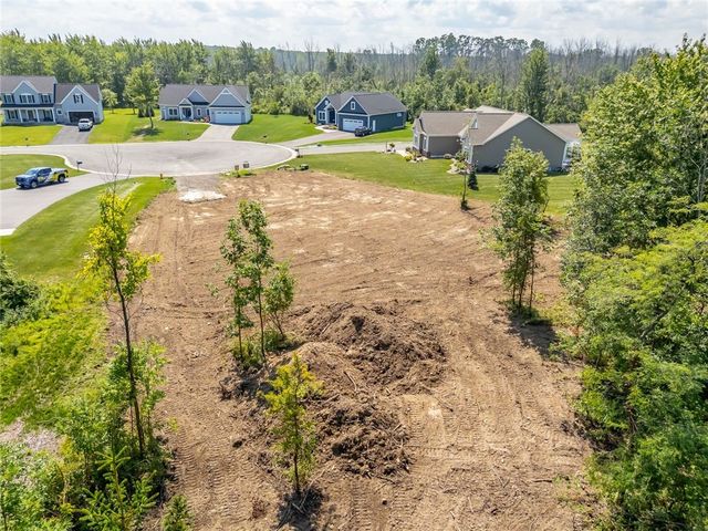 371 Shorewood Trail, Ontario, NY 14519
