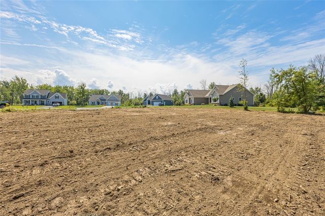 371 Shorewood Trail, Ontario, NY 14519