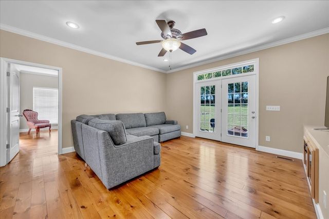 131 Butterfly Ln, Bell Buckle, TN 37020