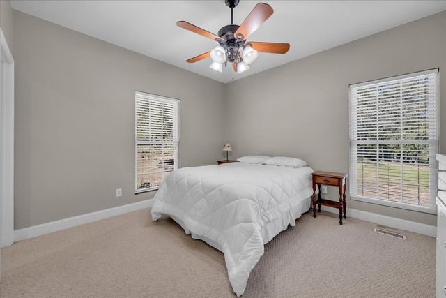 131 Butterfly Ln, Bell Buckle, TN 37020