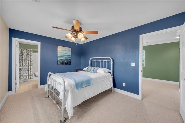 131 Butterfly Ln, Bell Buckle, TN 37020