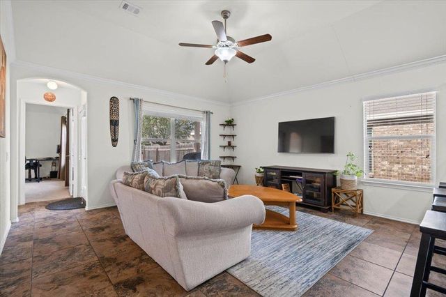 5813 Zachary Scott ST, Austin, TX 78747