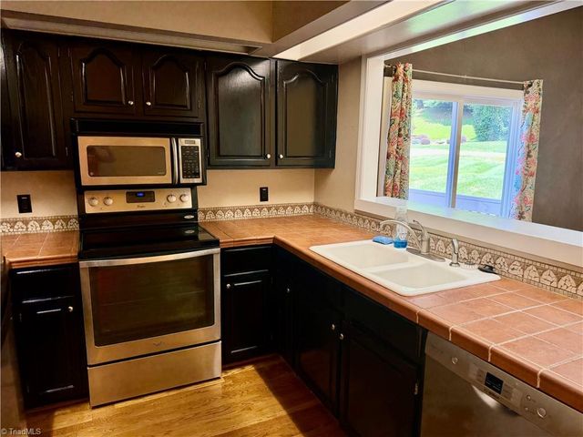 1540 Ivy Trace, Wilkesboro, NC 28697