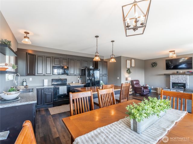 202 Chipmunk Trail Road, East Wenatchee, WA 98802