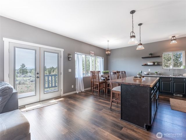 202 Chipmunk Trail Road, East Wenatchee, WA 98802