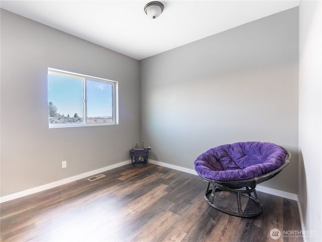 202 Chipmunk Trail Road, East Wenatchee, WA 98802