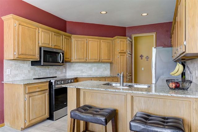 1112 Copperfield Drive, Edmond, OK 73003