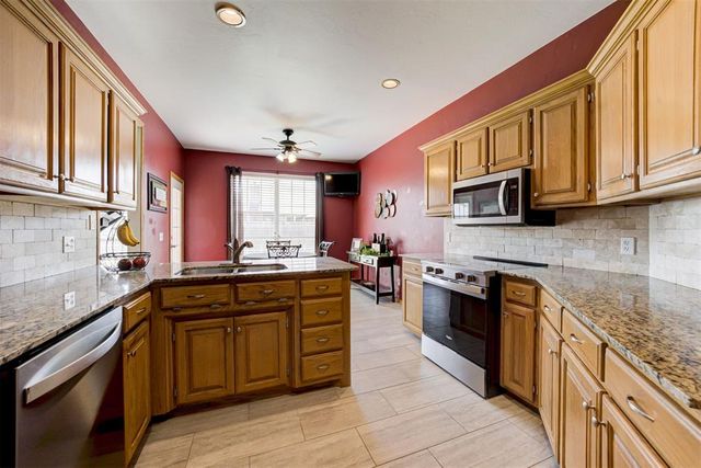 1112 Copperfield Drive, Edmond, OK 73003