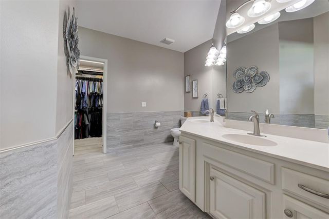 1112 Copperfield Drive, Edmond, OK 73003