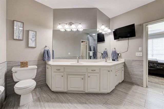 1112 Copperfield Drive, Edmond, OK 73003