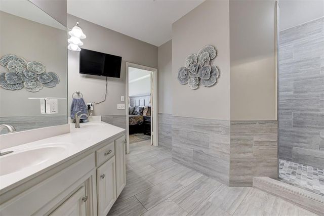 1112 Copperfield Drive, Edmond, OK 73003