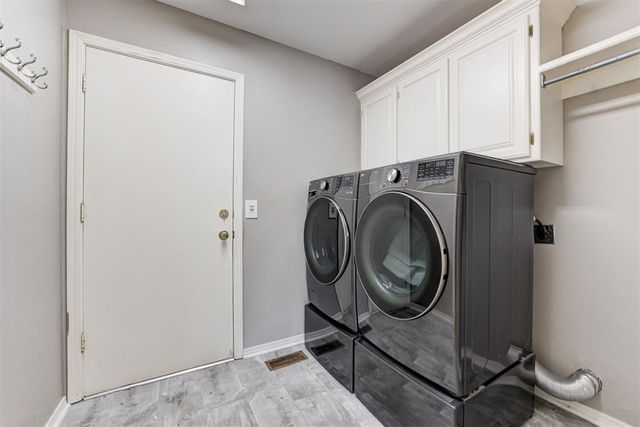 1112 Copperfield Drive, Edmond, OK 73003