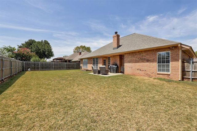 1112 Copperfield Drive, Edmond, OK 73003