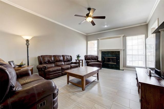 1112 Copperfield Drive, Edmond, OK 73003