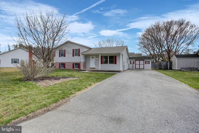 1612 MAGNOLIA COURT, Chambersburg, PA 17202