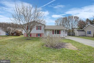 1612 MAGNOLIA COURT, Chambersburg, PA 17202