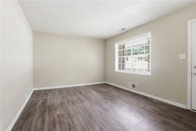 2749 Williamsburg Drive, Decatur, GA 30034