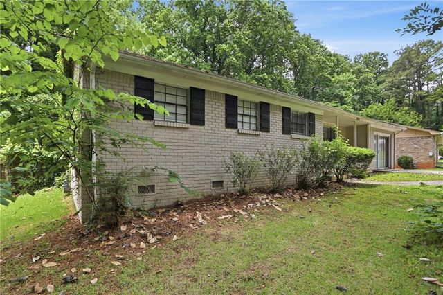 2749 Williamsburg Drive, Decatur, GA 30034