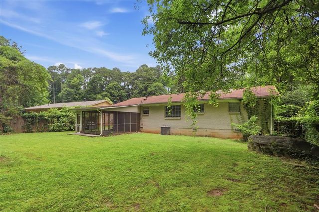 2749 Williamsburg Drive, Decatur, GA 30034