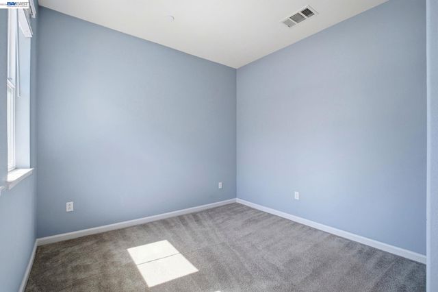 102 Fanuncio Ln, Hayward, CA 94544