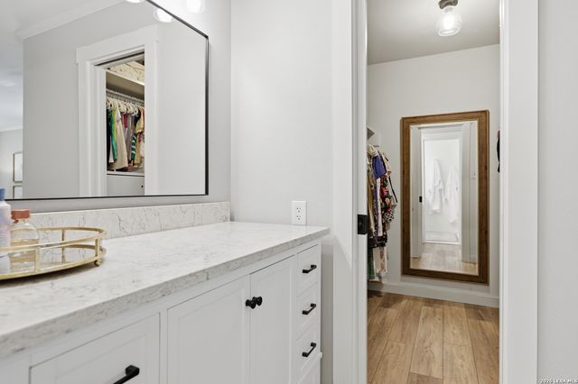 8908 CEDAR TRL, Boerne, TX 78006