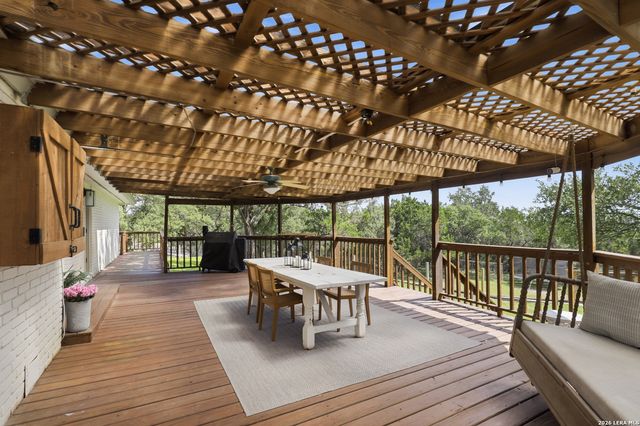 8908 CEDAR TRL, Boerne, TX 78006