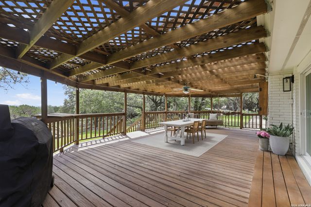 8908 CEDAR TRL, Boerne, TX 78006