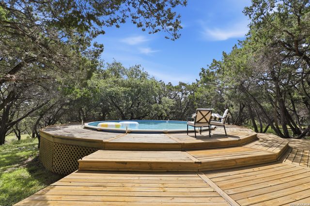 8908 CEDAR TRL, Boerne, TX 78006