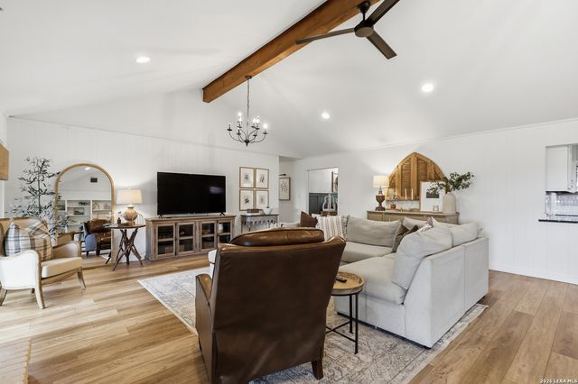 8908 CEDAR TRL, Boerne, TX 78006
