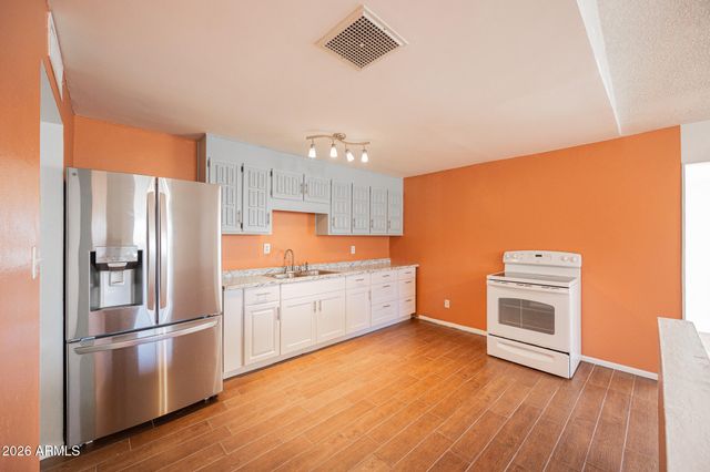 3629 E BLANCHE Drive, Phoenix, AZ 85032