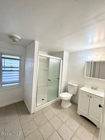 551 5th Avenue, Troy, NY 12182