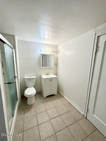 551 5th Avenue, Troy, NY 12182