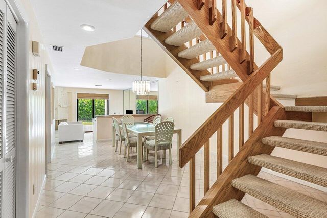 5109 N Ocean E Boulevard E, Ocean Ridge, FL 33435