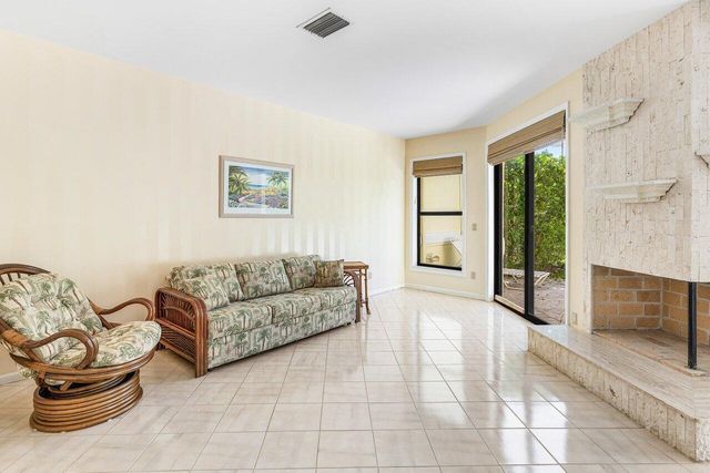 5109 N Ocean E Boulevard E, Ocean Ridge, FL 33435