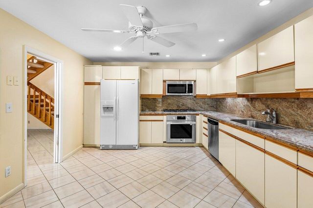 5109 N Ocean E Boulevard E, Ocean Ridge, FL 33435