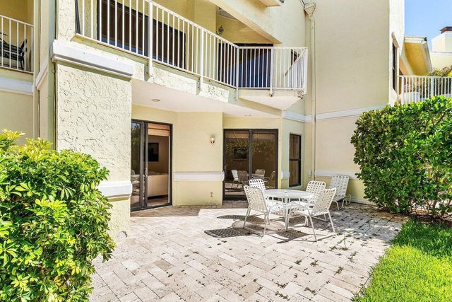 5109 N Ocean E Boulevard E, Ocean Ridge, FL 33435