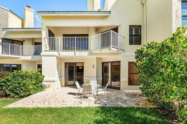 5109 N Ocean E Boulevard E, Ocean Ridge, FL 33435