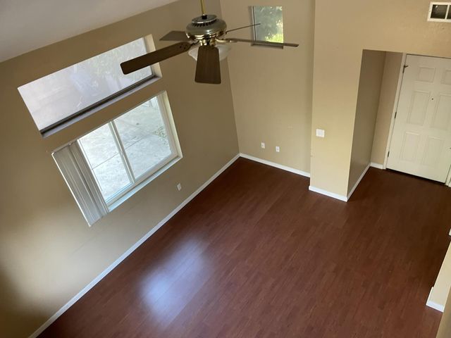 6368 Laguna Mirage Ln, Elk Grove, CA 95758