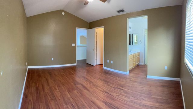 6368 Laguna Mirage Ln, Elk Grove, CA 95758
