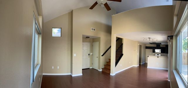 6368 Laguna Mirage Ln, Elk Grove, CA 95758