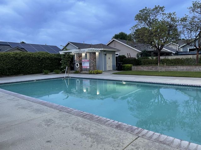 6368 Laguna Mirage Ln, Elk Grove, CA 95758