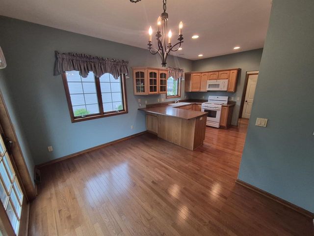 4152 Hawkridge Drive, Janesville, WI 53546