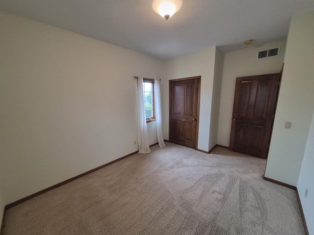 4152 Hawkridge Drive, Janesville, WI 53546