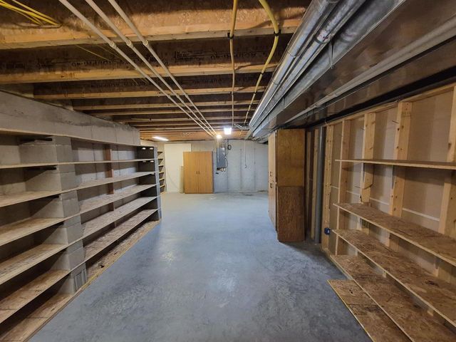 4152 Hawkridge Drive, Janesville, WI 53546