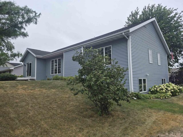 4152 Hawkridge Drive, Janesville, WI 53546