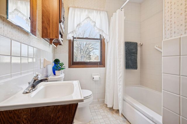 3424 Texas Avenue S, Saint Louis Park, MN 55426