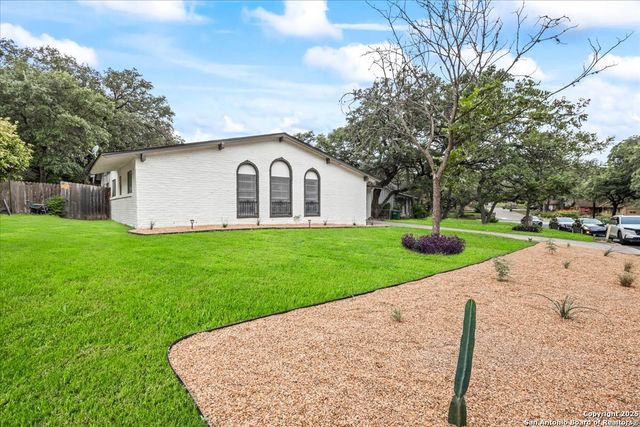 706 Serenade Dr, San Antonio, TX 78216